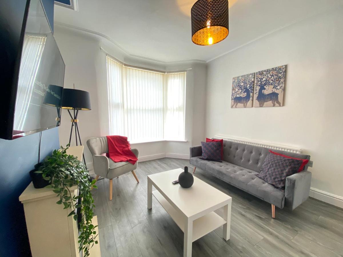 Villa 3 Bed Anfield House Close To Lfc à Liverpool Extérieur photo